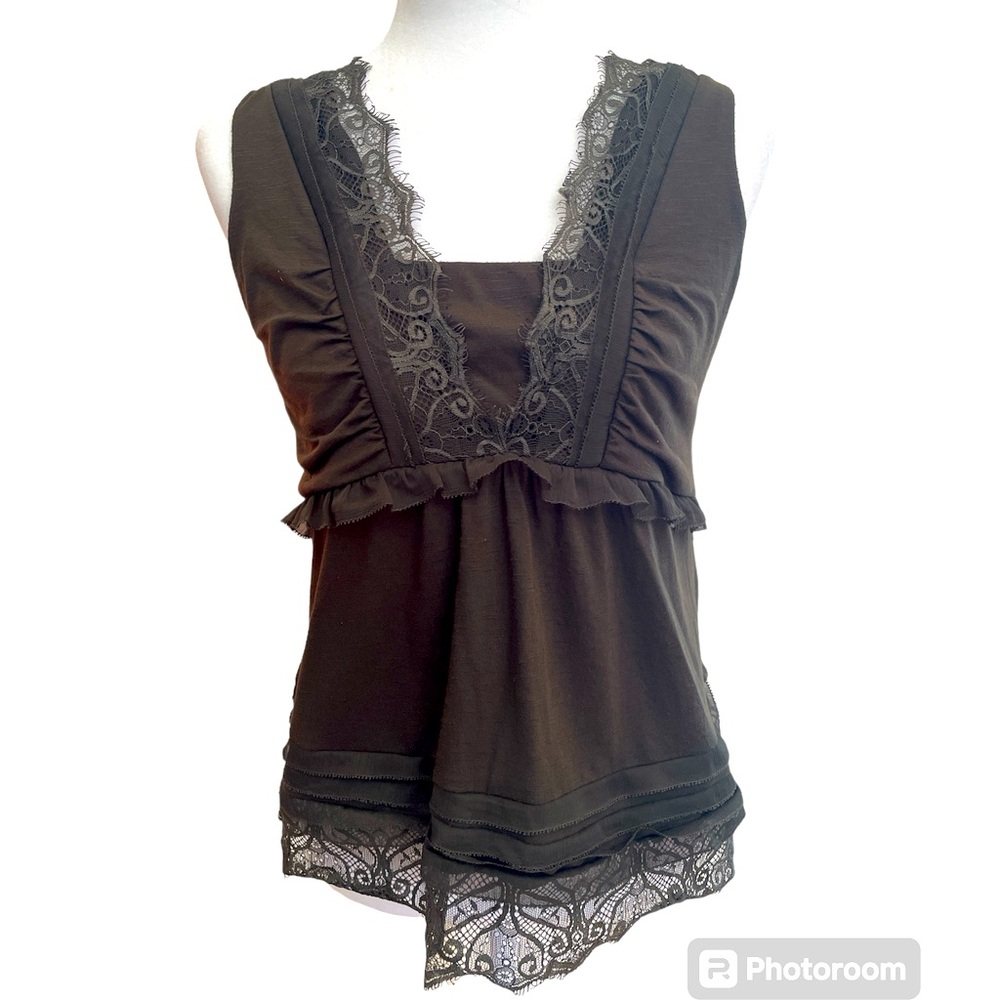 EUC✨ White House black market blouse